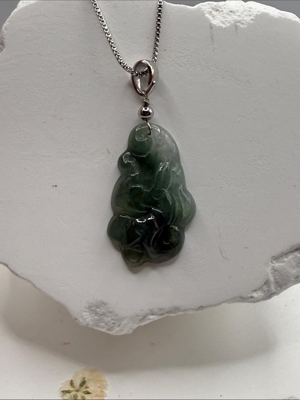 Unique Floating Green Jade Nine-Tailed Fox Pendant Necklace